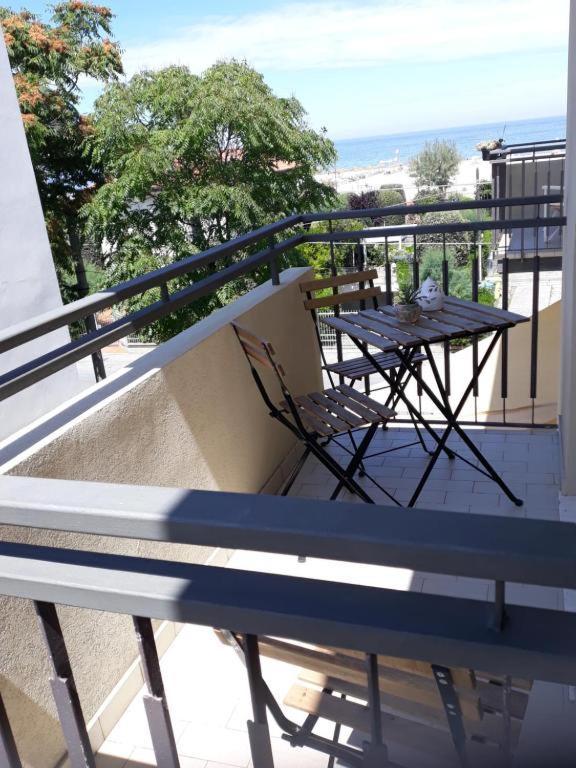 La Casa Al Mare Apartman Rimini Kültér fotó